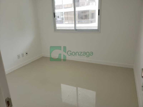 Excelente Imóvel, Frente, 4 Suítes, Porcelanato 90x90, Varandão! Ótima Localização! Recreio. - Reap30030