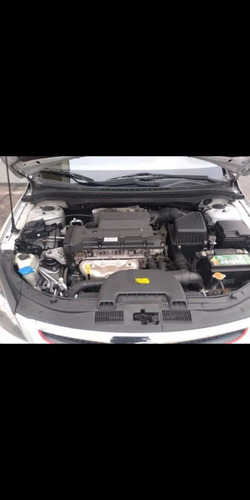 Imagem 8 de 13 de Hyundai I30 2011 2.0 Gls 5p