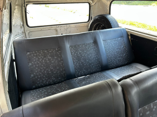 Volkswagen Kombi 1.4 Standard Total Flex 3p
