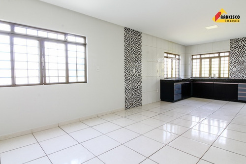 Imagem 5 de 27 de Casa À Venda, 3 Quartos, 2 Vagas, Santa Rosa - Divinópolis/mg - 31805