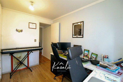 Departamento En Venta De 2 Dorm. En Las Condes