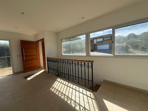 Casa 2 Dorm Con Increible Vistas En Tierra Alta