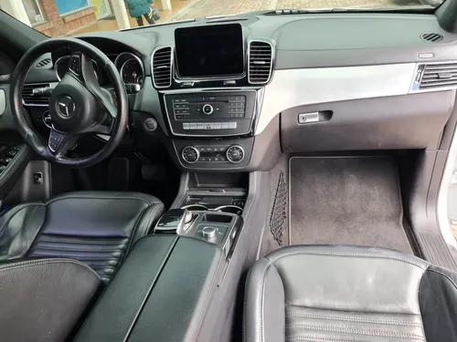 Mercedes-Benz Clase GLE GLE 350D 4Matic 3.0cc AT AA 4X4
