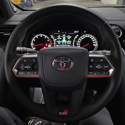 Imagen 7 de 17 de Toyota Lc300 Gr