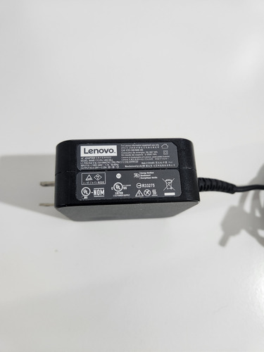 Lenovo Ideapad 320-15iap - (muy Buen Estado, Con Fuente.) Negro