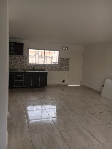 Imagen 5 de 14 de Duplex En Venta En Ituzaingo Norte