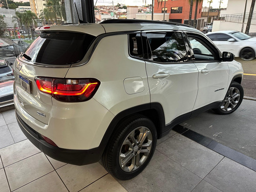 Jeep Compass LONG. T270 1.3 TB 4x2 Flex Aut.