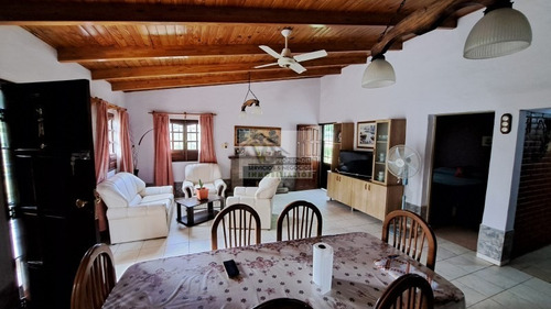 Inversor Vendo Complejo De 3 Cabanas Con 2 Has De Ciruela D'agen Con Tela Antigaranizo, Galpon, Gas, Agua, Luz, Derecho De Riego. Rama Caida, San Rafael, Mendoza.