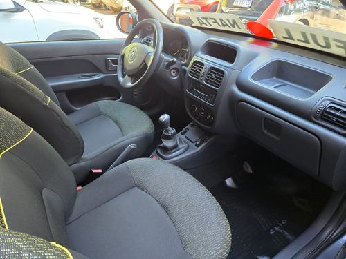 Renault Clio 1.2 Mio Confort Plus Abc 3P