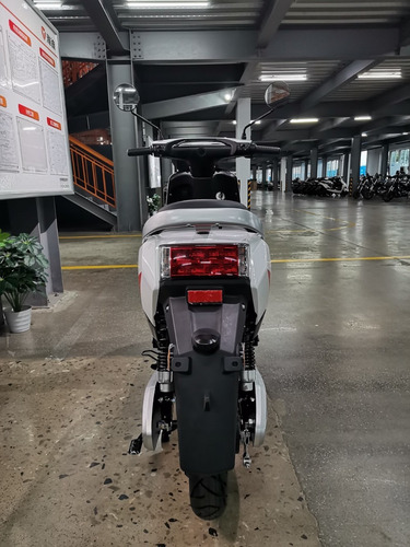 Moto Eléctrica. Yadea - Modelo * S-like!* Moto 0 Km - 2000w