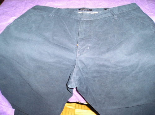 Pantalon De Gabardina Con Pinzas Kevingston.