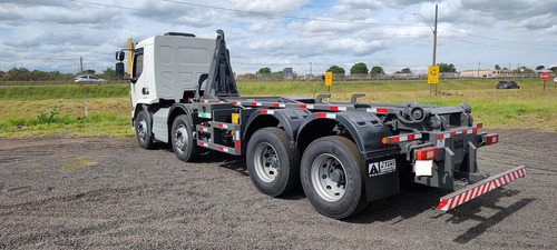 Volvo Vm 330 8x2 2020 Rolon