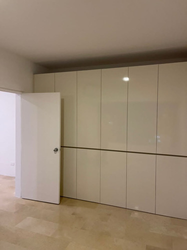 Imagen 9 de 13 de Apartamento En Venta En Colinas De Bello Monte Cerca De La Embajada Americana