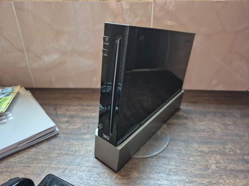 Nintendo Wii Preto Cib - Modelo Americano Rvl-001 - Brindes Preto (Usado)