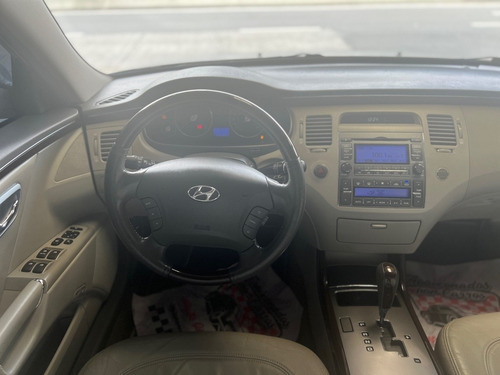 Imagem 7 de 10 de Hyundai Azera 3.3