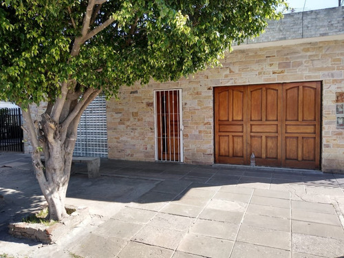 Imagen 1 de 27 de Casa En Venta En Gregorio De Laferrere