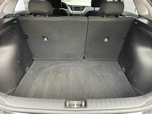 Imagen 15 de 15 de Hyundai Accent 2018 1.6 Hb Gls Atm