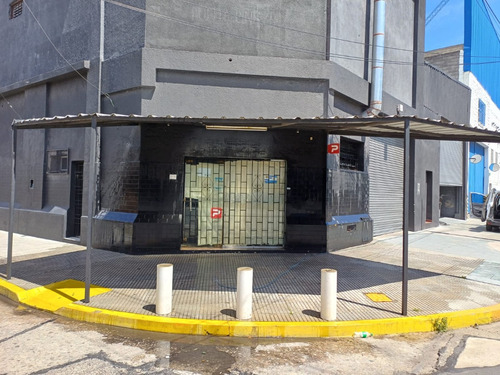 Dueño Vende, Excelente Oportunidad En Piñeyro, Avellaneda Propiedad 1000mts 4 Galpones, Un Local Comercial.