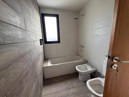 Venta Casa Barrio San Lucas A La Laguna