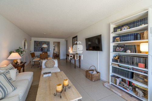Venta Apartamento En Lomo De La Ballena 3 Dormitorios, Punta Ballena - Ventisquero - Ref : Pbi2921