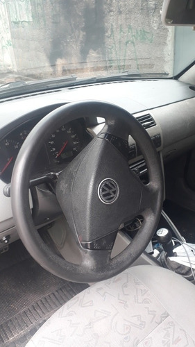 Volkswagen Gol 2000 1.0 16v 5p