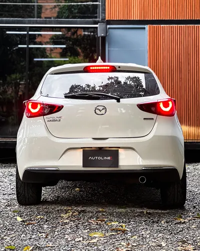 Mazda 2 Grand Touring LX B2+