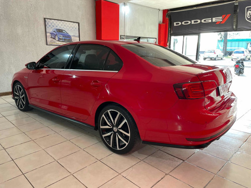 Imagen 8 de 16 de Volkswagen Vento 2018 2.0 Tsi Gli 211cv Permuto/financio