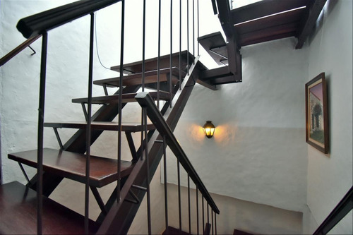Imagen 9 de 12 de Venta Posada De 8 Habitaciones En El Centro. Inversión!