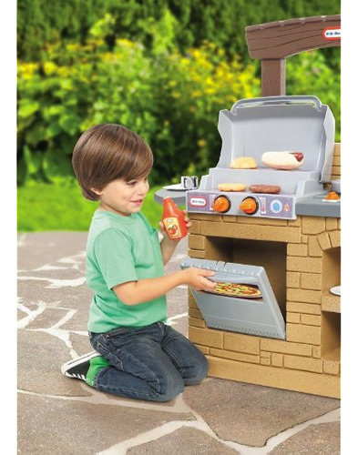 Pequeños Tikes Cocinar Y Jugar Barbacoa Al Aire Libre