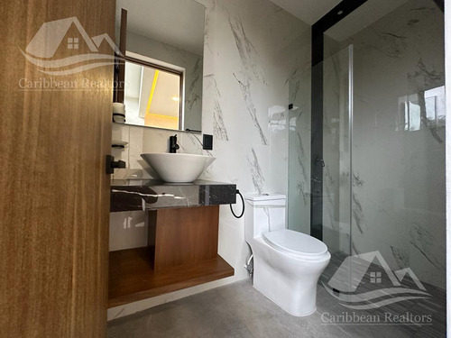 Casa Nueva En Venta En Via Cumbres Cancun
