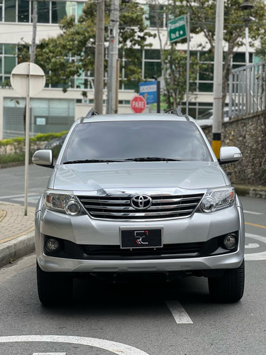 Toyota Fortuner 2.7l 4x4