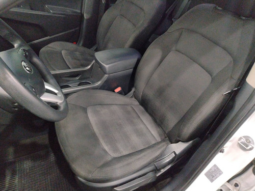 Kia Sportage 2.0 LX 4X2 16V FLEX 4P AUTOMÁTICO