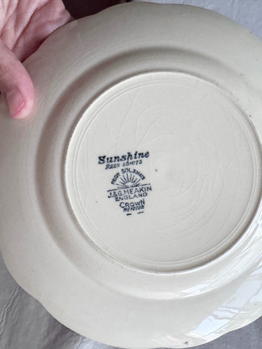 Vajilla Inglesa Meakin Sunshine Crown 6 Piezas Para Servir. Blanco Crown (Usado)