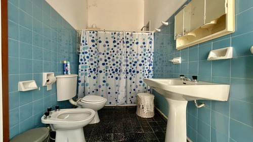 Casa En Venta, 6 Dormitorios, 5 Baños, Pileta, 4 Hectáreas. Tanti