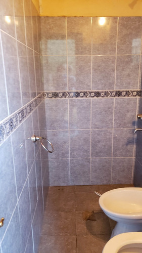 Imagen 10 de 17 de Casa 3 Ambientes. Lote 10 X 30 M