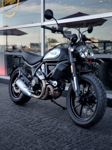 Imagen 7 de 25 de Ducati Scrambler Icon Dark - No Benelli Leoncino!