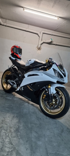 Yamaha R6