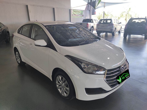Imagem 3 de 15 de Hyundai Hb20s 1.6 Comfort Plus 16v 2016