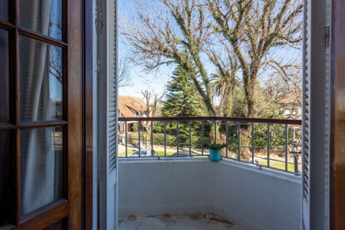 Única En Su Estilo. Venta De Casa En Malvin, 5 Dormitorios, Padrón Único.
