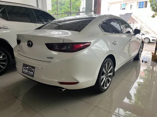 Mazda 3 Grand Touring Hybrid 2024