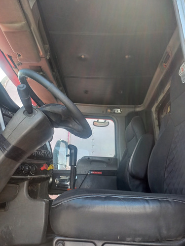 Tractocamion T660