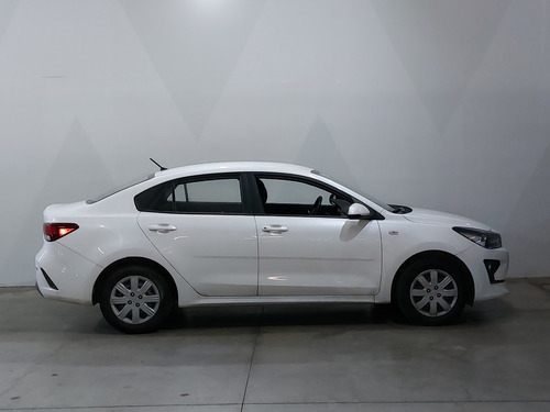 Kia Rio 1.6 L