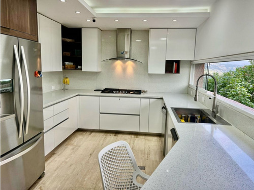 Se Alquila Apto 251m2 4h+s/5b/2p Santa Rosa De Lima