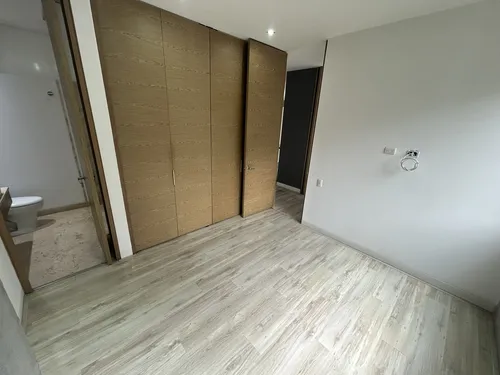 Apartamento En Arriendo Ubicado En El Poblado Sector Los Balsos (26986).