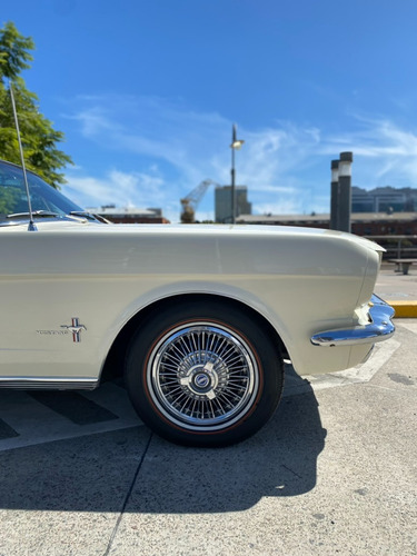 Ford Mustang Descapotable