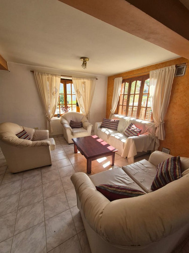 Venta Casa Y Monoambiente. Muy Amplio. Esquel.