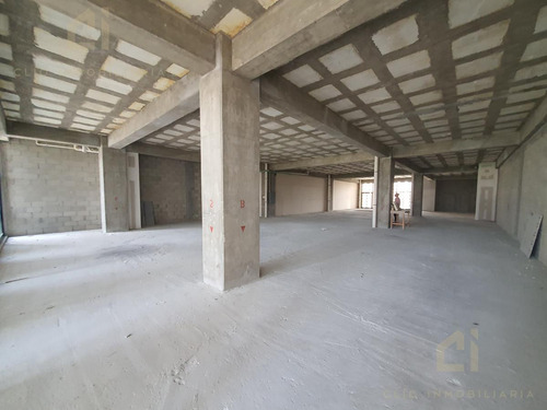 Oficinas En Renta Ubicadas En Costa De Oro, Dentro De Un Edificio De 3 Niveles Con Elevador, Seguridad Y Estacionamiento, Las Oficinas Están, En Obra Gris