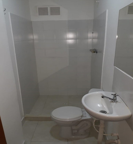 Imagen 13 de 19 de Se Vende Casa En El Popular Modelo Pereira