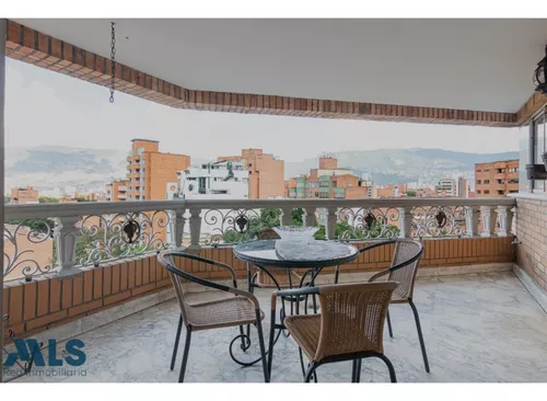 Apartamento En Sector De Laureles(mls#245497)