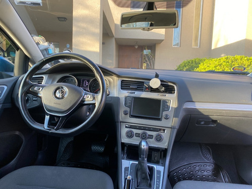 Imagen 8 de 11 de Volkswagen Golf 2015 Highline